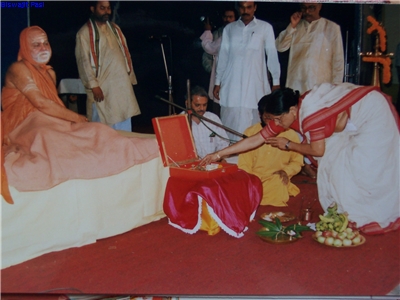 SHANKRACHARYAS VISIT TO CHINMAYA VIDYALAYA.JPG